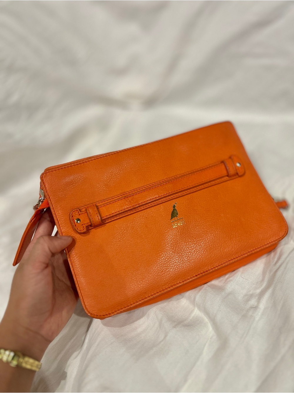 rare BEVEE Orange Pebbled Leather Convertible Clutch Crossbody‎ Wallet Chain Bag